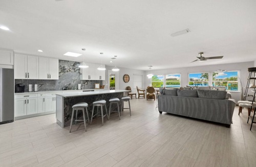 Bonita Springs House | Serene Bayfront Stay - Dock, Hot Tub, Close to Beach