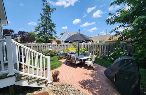 Lake Como House | Serene Beach House in Adorable Lake Como, Nestled Between Spring Lake & Belmar