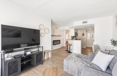 Trailer Estates Apartment | Serene Escape King Master, Minutes to AM Island, IMG & More