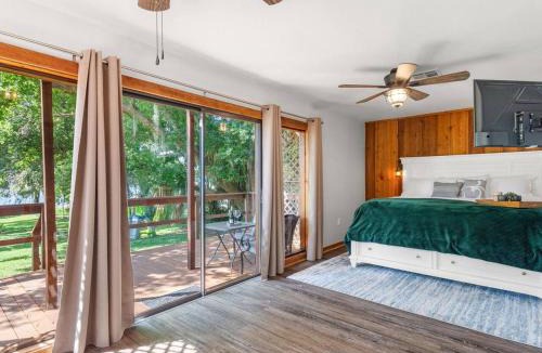 Winter Haven House | Serene Lakeside Cottage Retreat