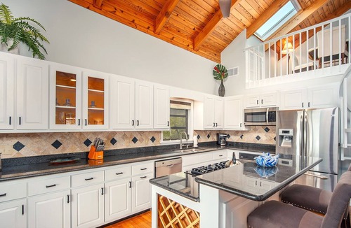 Doctor's Arm House | Serenity on San Remo | New dock & custom pool on Big Pine Key