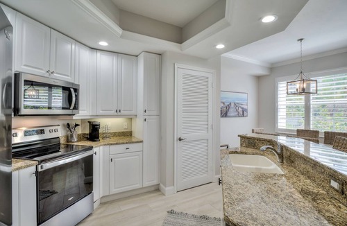 Bonita Shores Condo | Sharon's Shangri-La At Bonita Village Resort #1205