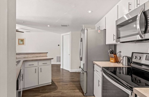 Palmetto House | Siesta Key Pool BBQ Mini Putt 3BR 2BA Sleep 12