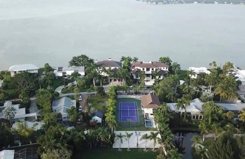 Bay Isle House | Siesta Key Sports Paradise- bball, vball, tennis, pickleball