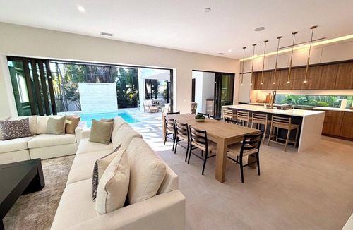 Sarasota Villa | Siesta Luxe - 3 mi to Beach & Downtown, Heated Pool+Spa
