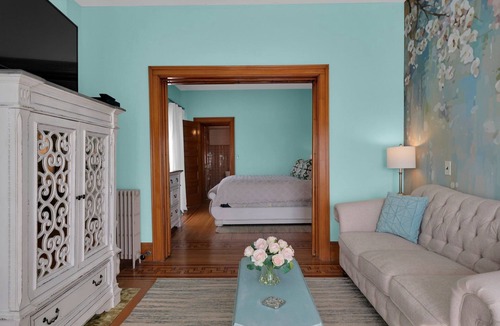 Olean Bed & Breakfast | Signature Suite, 1895 Victorian Old Library Inn!