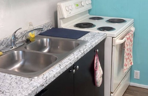 Dunbar House | Simple 3BR Fort Myers Home for Families & Workers