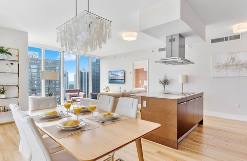 Downtown Miami Apartment | Sleek High-Rise in Vibrant Brickell