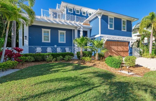 Holmes Beach House | Slice of Paradise by Duncan Real Estate