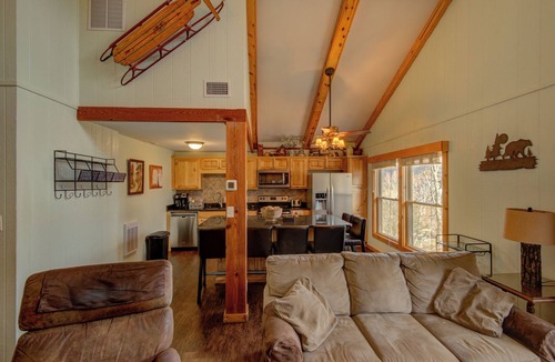 Sugar Mountain Condo | Slopeside Easy Street - walk to slopes on Sugar, updated