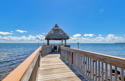 Tavernier Condo | Snorkel Legendary Reefs - Relax Poolside | OP 2315