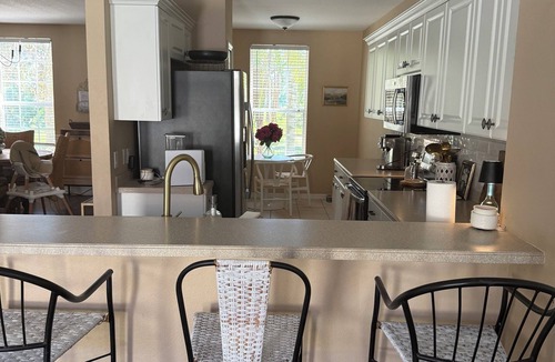 Parrish Condo | Snowbird Special -Spacious 2BR/2.5BA in Gated Community, Hot Tub and Gym