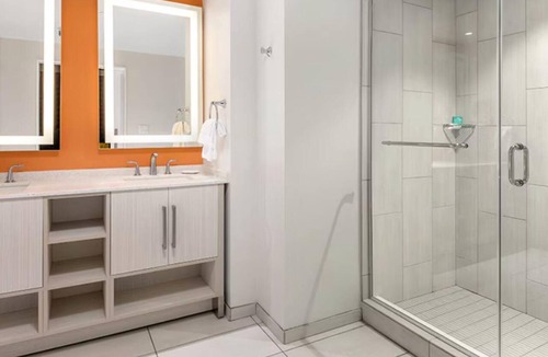 Clearwater Beach Resort | Soak Up the Sunshine at Wyndham Clearwater Beach-1 Bedroom Deluxe