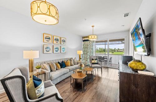 Naples House | Solterra - newly remodeled luxury 3BR condo with lake and golf views, access to resort pool, hot tub, and golf courses at Lely Resort! Close to Naples beaches, 5th Avenue S, and Marco Island! Ideal for families or groups, perfect for a summer vacation!