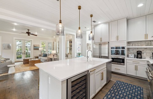 Forest District House | Sounds System | Outdoor Kitchen | LSV