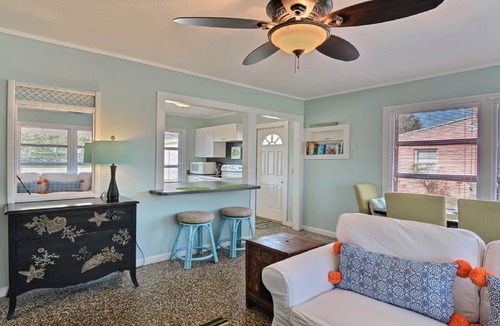 Vero Beach House | SOUTH BEACH & PARK Just Steps Away STARFISH COTTAGE Cute Cozy Vero Beach
