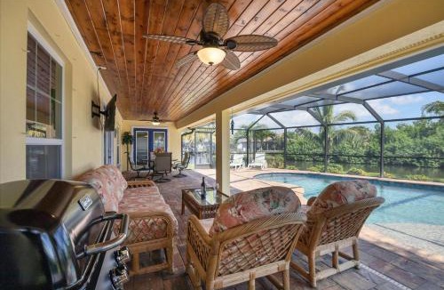 South Gulf Cove House | South Gulf Cove 3 Bedroom Canal Pool Home