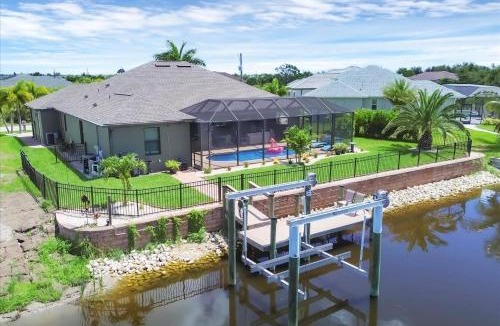 South Gulf Cove House | South Gulf Cove 3 Bedroom Canal Pool Home