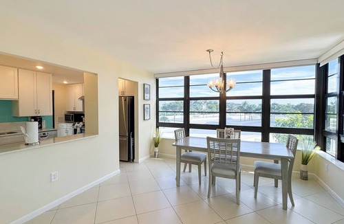 Marco Island Condo | South Seas T4- 306: Beautiful end unit condo, Beach Front