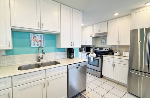 Marco Island Condo | South Seas T4- 306: Beautiful end unit condo, Beach Front