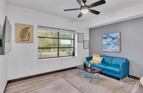 Zephyrhills West Apartment | Spacious 1 BDR Condo with access to Pickleball, Padel, Tennis, Wellness Center and nearby Golf!