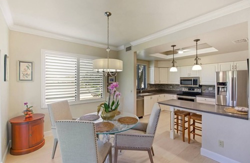 Naples Apartment | Spacious 2-Bdrm Retreat-Bears Paw Golf Community