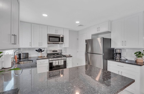 Bradley Beach House | Spacious 2-Bedroom Bungalow in Bradley Beach