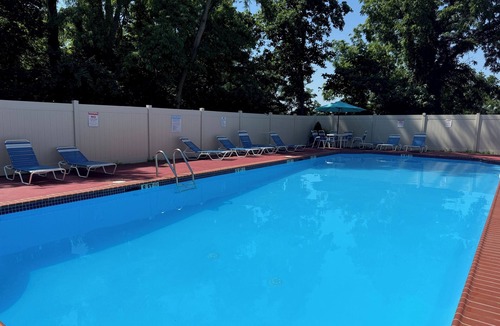 Elkins Park Apartment | Spacious 2BR/2BA | Monthly Discount
