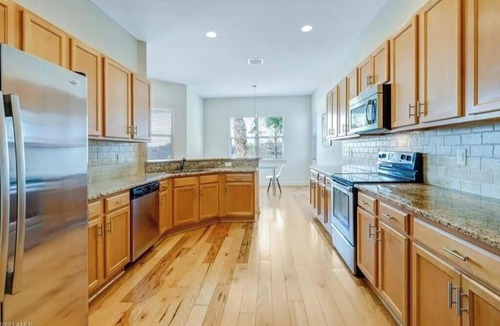 Bonita Springs Condo | Spacious 2nd Floor 3 Bed Rm Coach Home w/Long Lake View - Close to Beaches