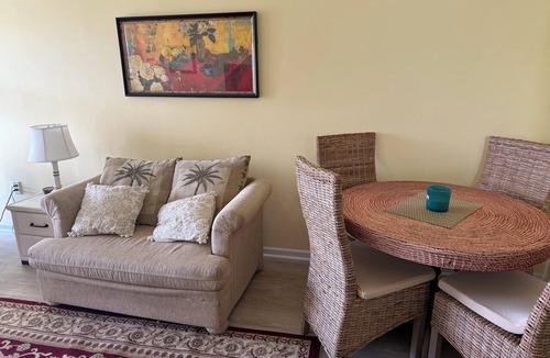 Greenview Shores Condo | Spacious 3-bedroom condo in serene Wellington with air conditioning