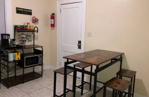 Weequahic Apartment | Spacious 3-bedroom with WiFi in amazing Newark