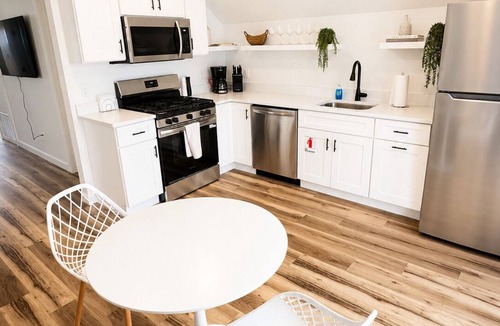 Cape May - Wildwood House | Spacious 3 Unit 7-bedroom house in Wildwood with Central AC