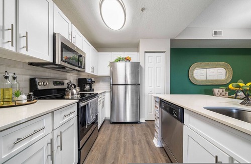 Westchase Apartment | Spacious 3BR/2BA w/Pool + Gym | Near Airport #4