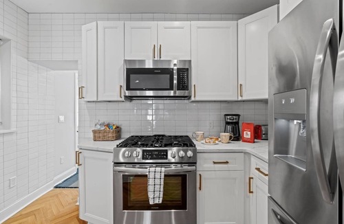 Fairmount House | Spacious 3BR Near Art Museum | Patio | Gameroom
