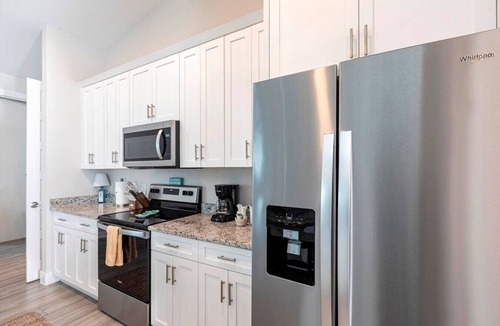 Bonita Springs House | Spacious 4 BR Retreat w/3 Ensuites, Pool & Spa