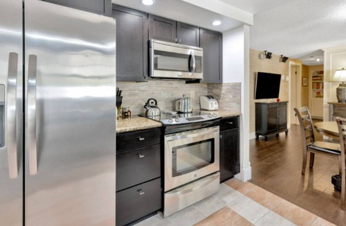 Ballast Point House | Spacious 4BR Home on Bayshore