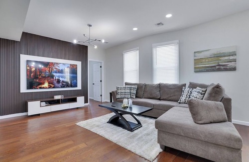 Weequahic Apartment | Spacious 4BR Newark Home – Family and Comfort