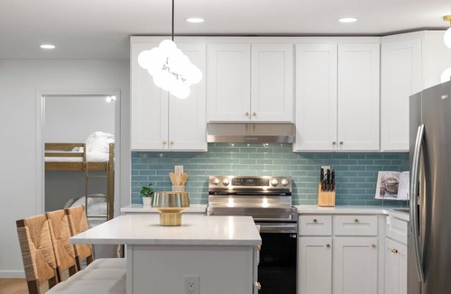 Arcadia House | Spacious 4BR Retreat Near Parks & Downtown