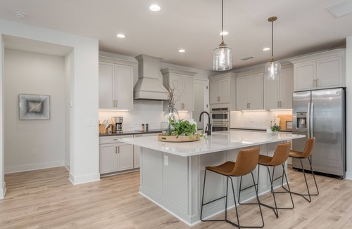 Sarasota House | Spacious 5-bedroom Pool Home in fabulous Sarasota with AC—7-Month Minimum
