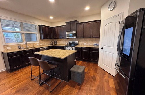 Auburn House | Spacious 5BR/3BA Near Hamilton Mill & Mall of Georgia