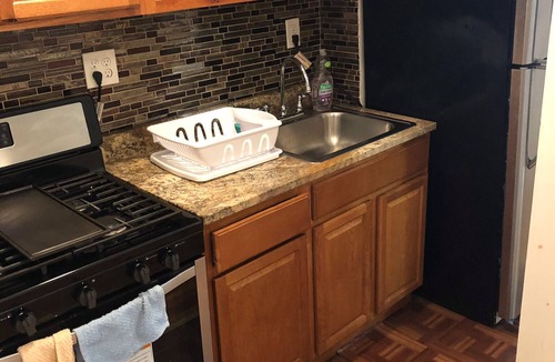 Brooklyn House | Spacious and comfortable 2/2 apartment located in the heart of brooklyn