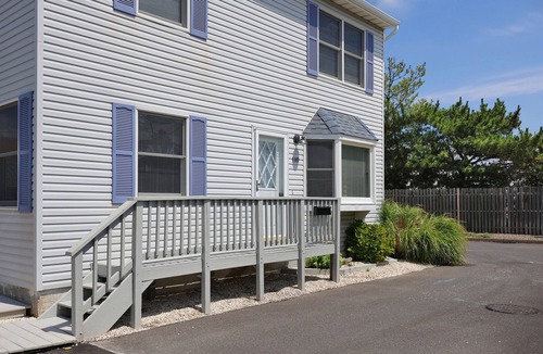 Dover Beaches North House | Spacious Beach House located 1 Block from the Beach