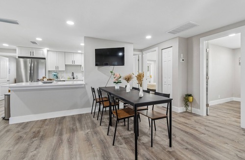 Beach Park House | Spacious Executive 4-bedroom house centrally located in beautiful Tampa