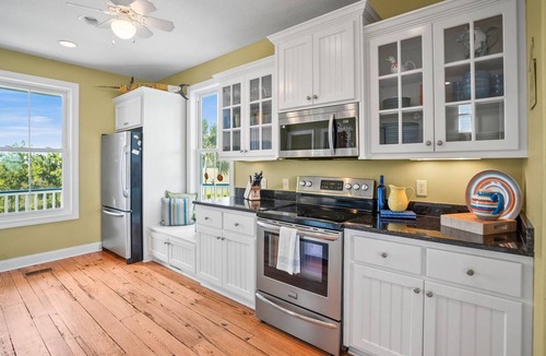Oceanmarsh Subdivision House | Spacious family home with expansive views, close to the beach and amenities