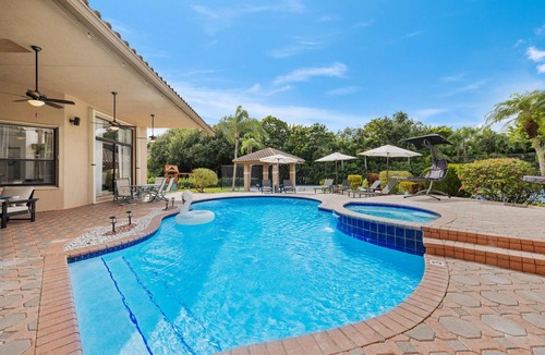 Plantation Villa | Spacious home w/pool & tennis court