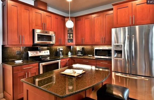 Caloosahatchee House | Spacious home with heated pool, and modern amenities.