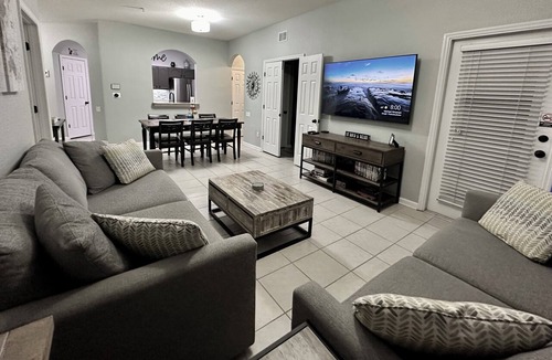 Windsor Hills Condo | Spacious Luxury Condo in Windsor Hills Resort! 2 Miles to Disney! 3bed/2bath