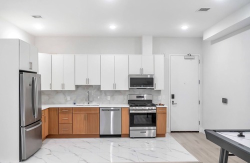 Paterson Apartment | Spacious & Modern Two-Bedroom Apartment with Private Balcony & NYC Skyline View