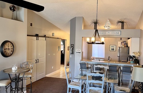 Naples Condo | Spacious Naples 3BR Condo with Pond View