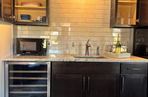 Orlando House | Spacious private studio 8 minutes from downtown orlando